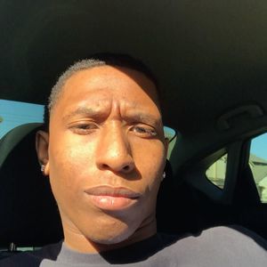 Meet your Posher, Lawrence